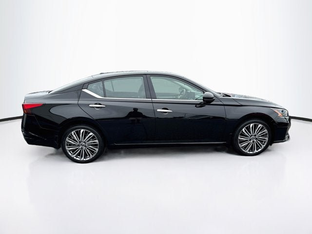 Certified 2024 Nissan Altima 2.5 SL AWD/4WD image 4