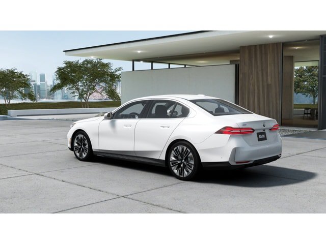 New 2026 BMW 530i xDrive w/ Premium Package AWD/4WD image 2