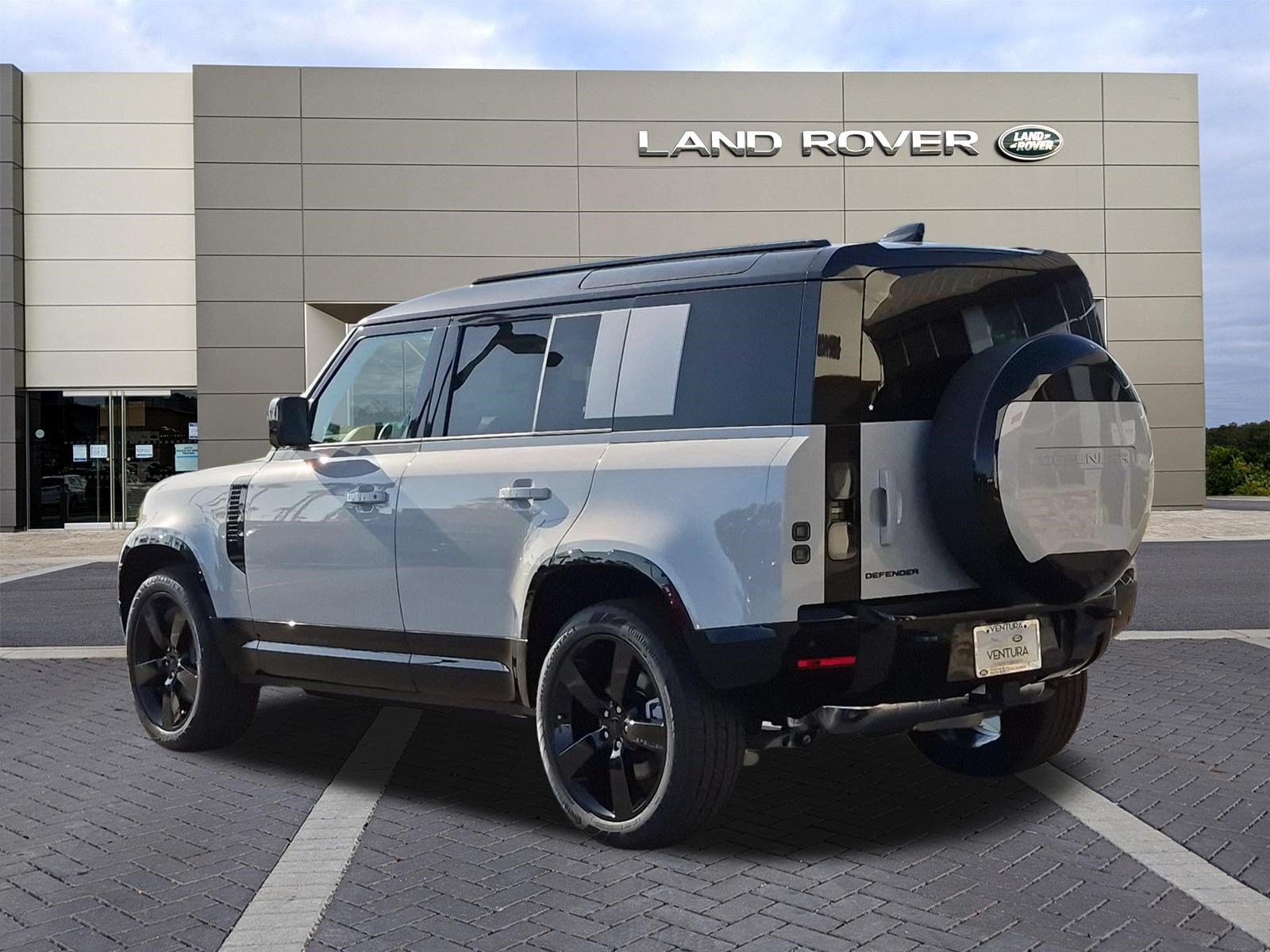 New 2026 Land Rover Defender 110 X-Dynamic SE AWD/4WD image 7