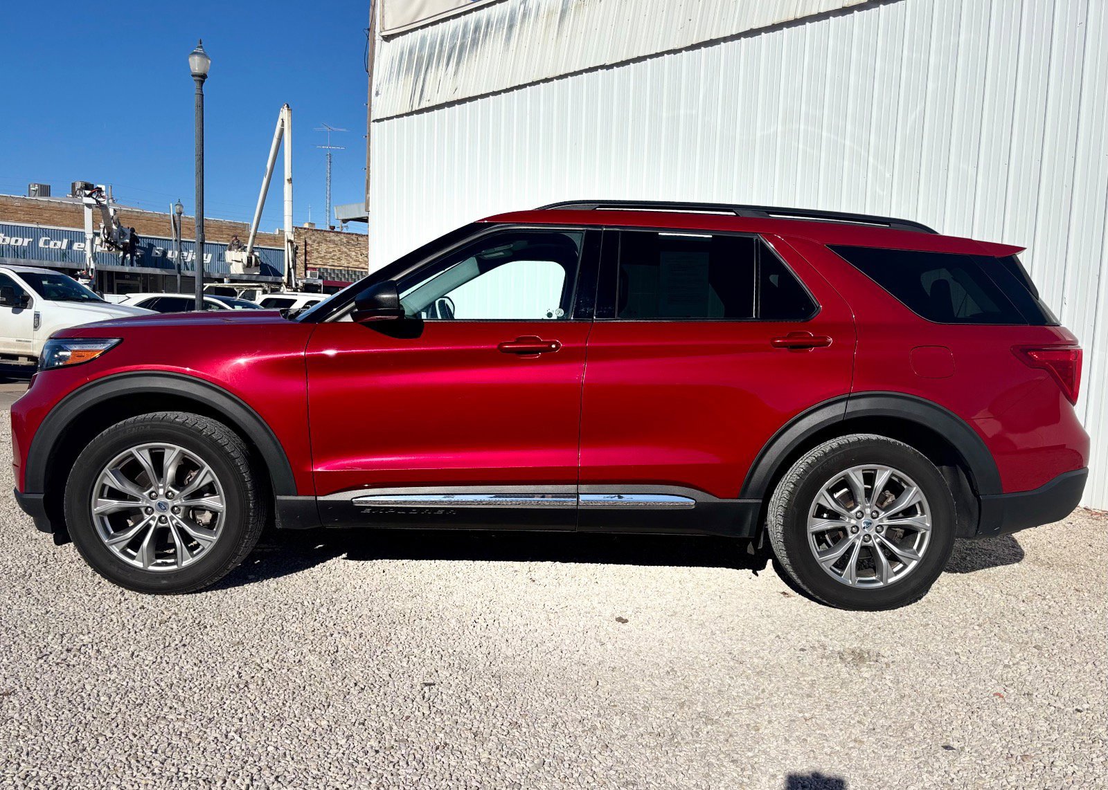 Certified 2021 Ford Explorer XLT w/ Equipment Group 202A image 13