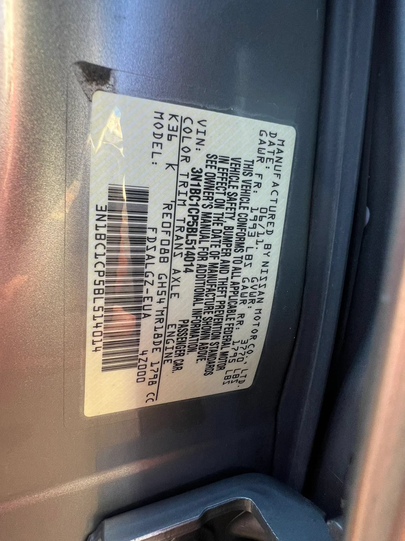 Used 2011 Nissan Versa Hatchback w/ Navigation/Satellite Pkg FWD image 28