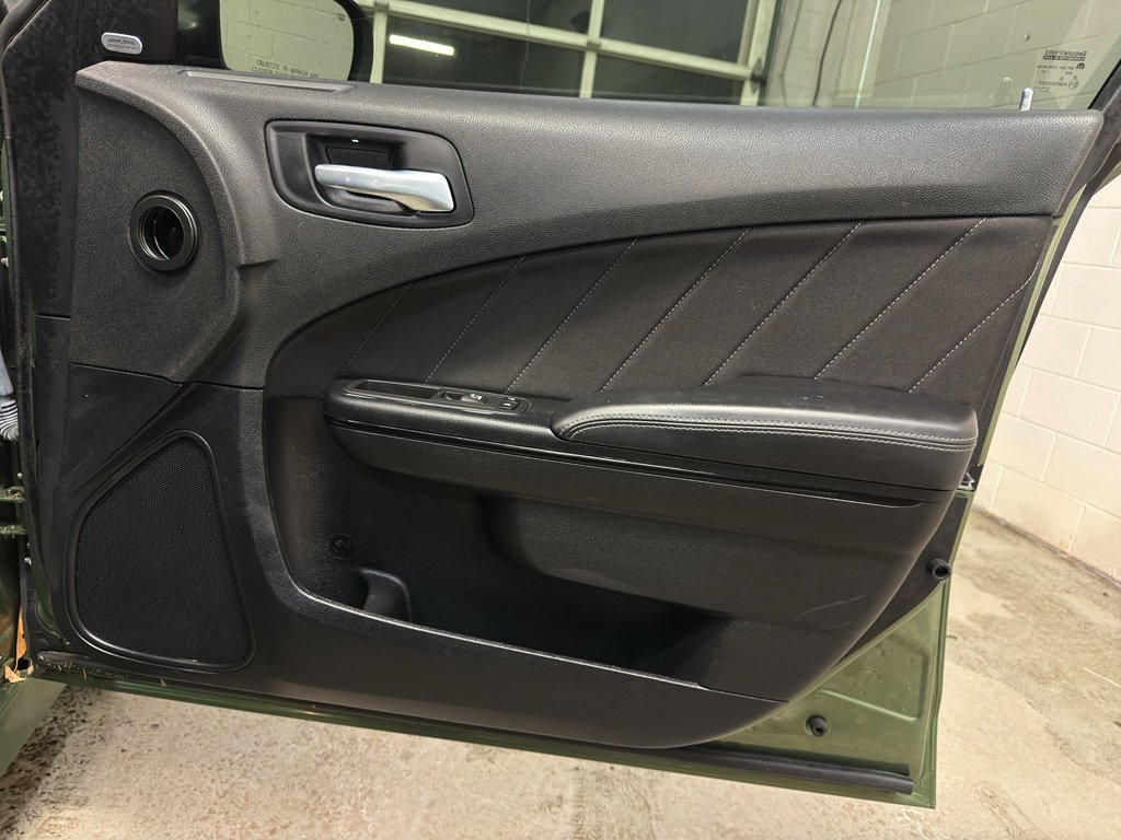Used 2021 Dodge Charger R/T w/ Blacktop Package image 20