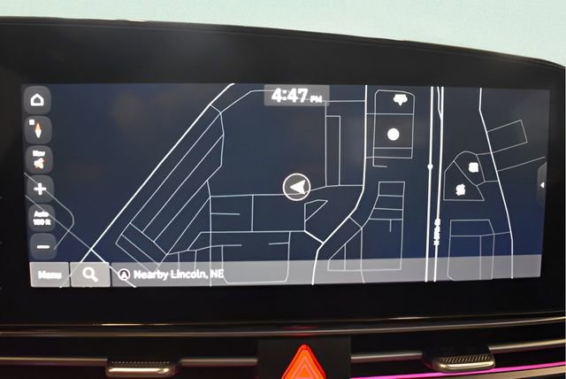 Used 2025 Hyundai Elantra SEL FWD image 8