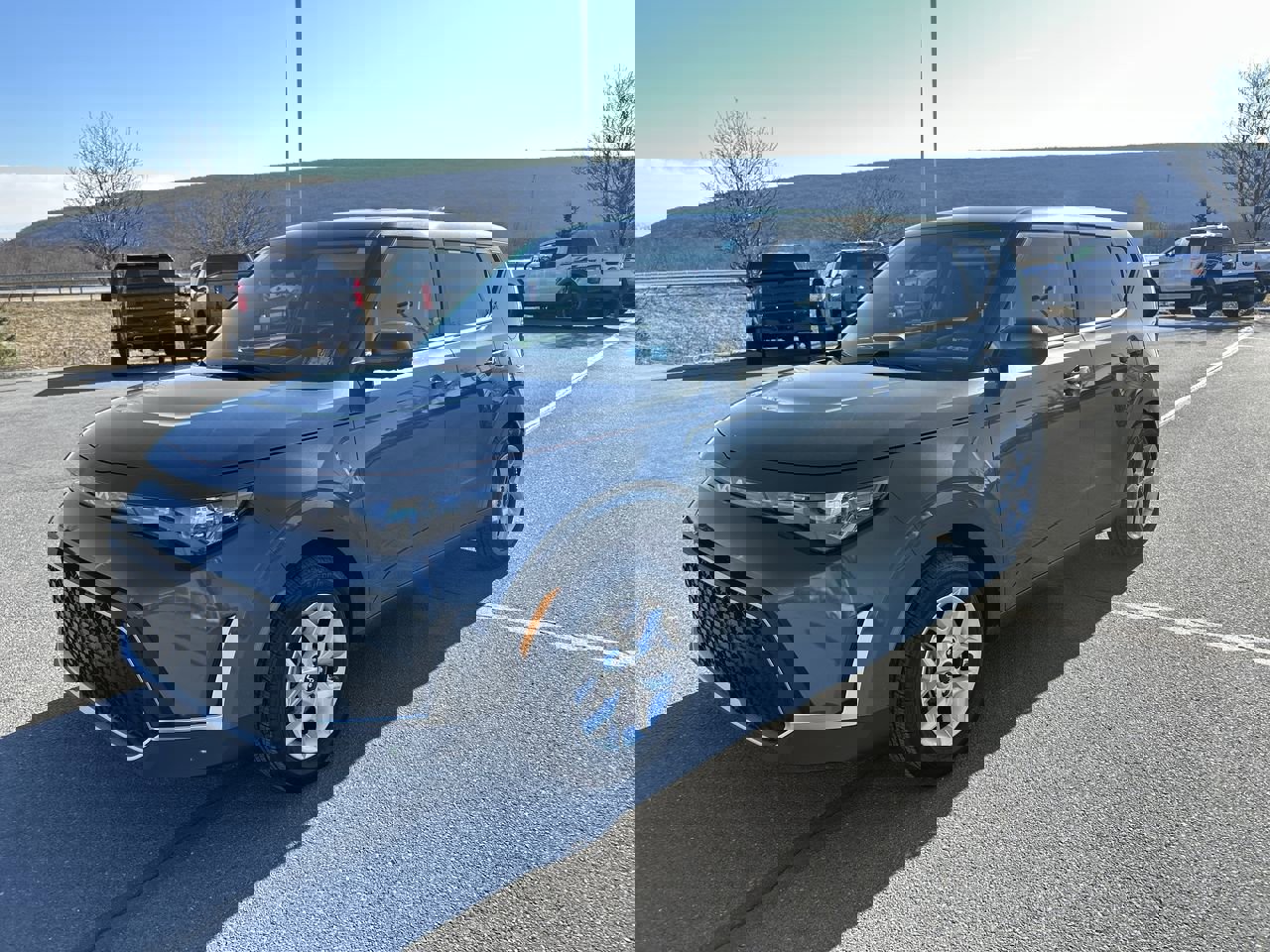 Used 2024 Kia Soul LX w/ Option Group 015 image 3