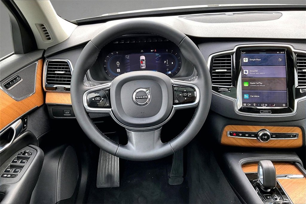 Certified 2023 Volvo XC90 B6 Plus image 7