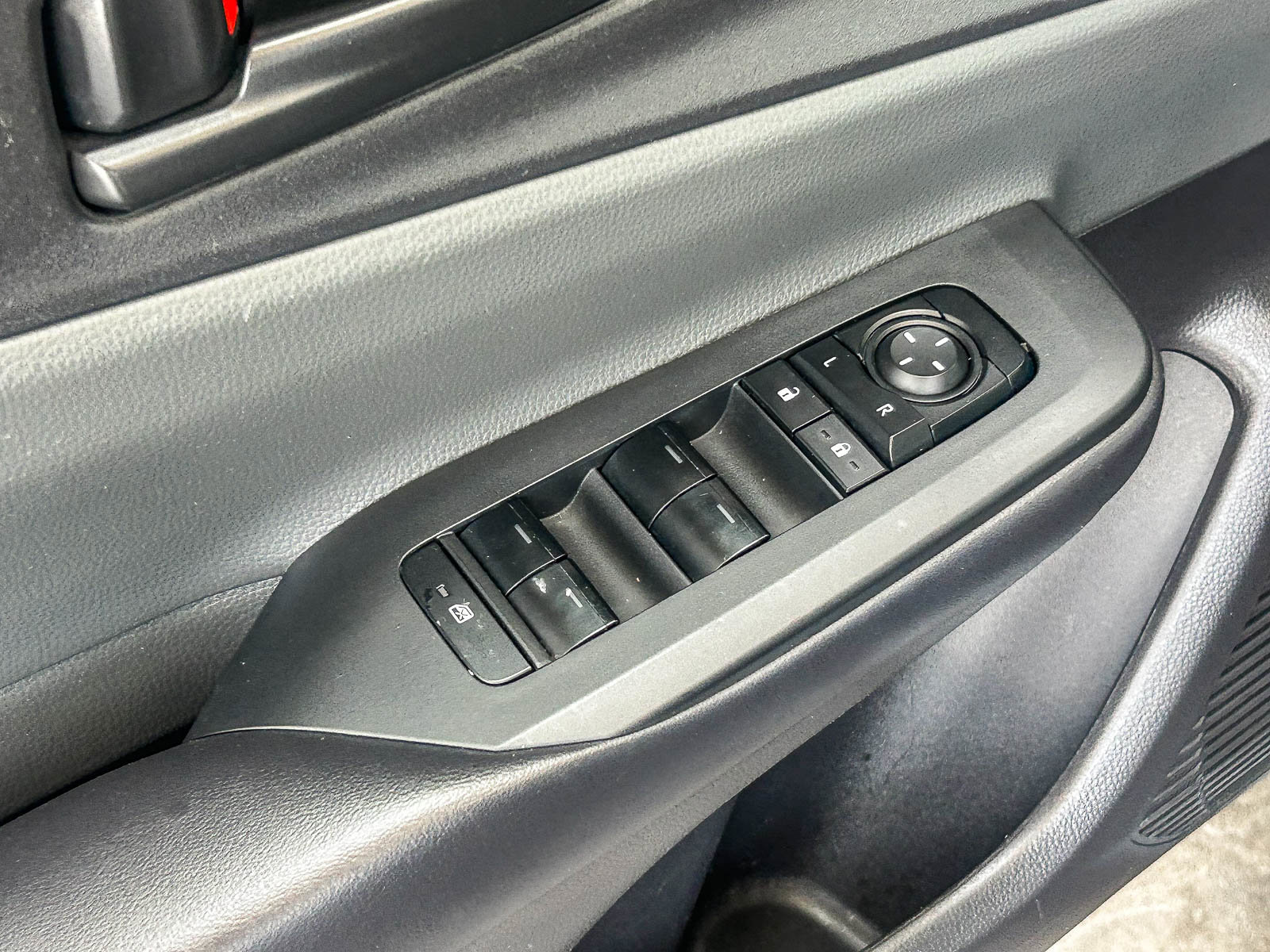 Used 2023 Toyota Prius LE image 25