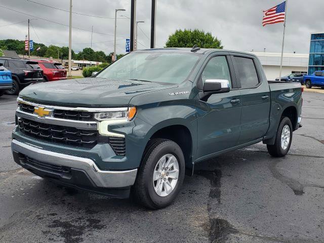 Used 2025 Chevrolet Silverado 1500 LT image 4