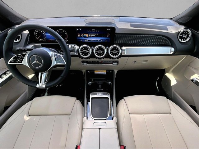 New 2026 Mercedes-Benz GLB 250 image 7