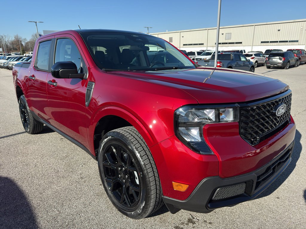 New 2026 Ford Maverick XLT w/ XLT Luxury Package AWD/4WD image 3
