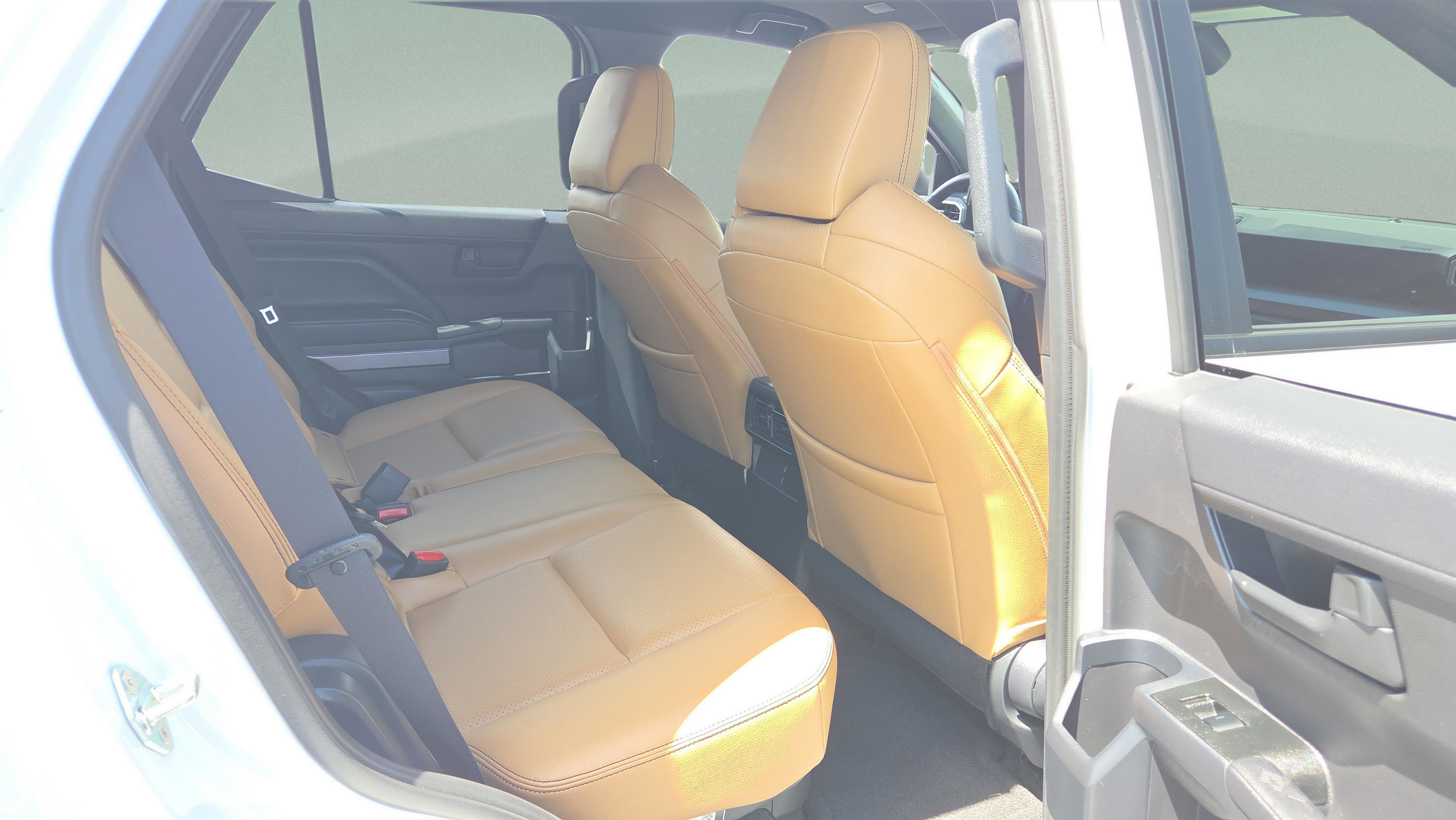 Used 2025 Toyota 4Runner SR5 image 18