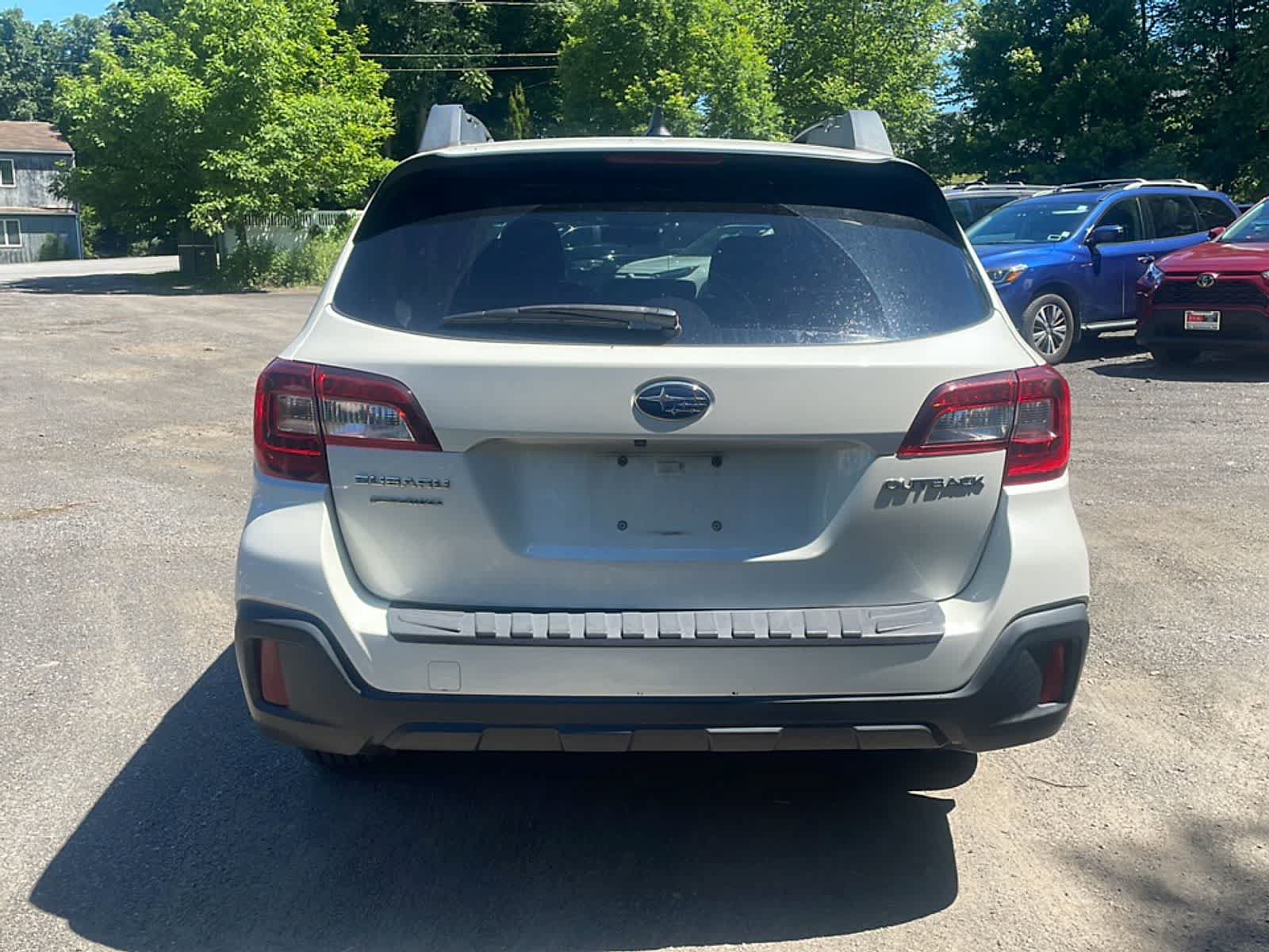 Used 2018 Subaru Outback 2.5i Premium AWD/4WD image 6