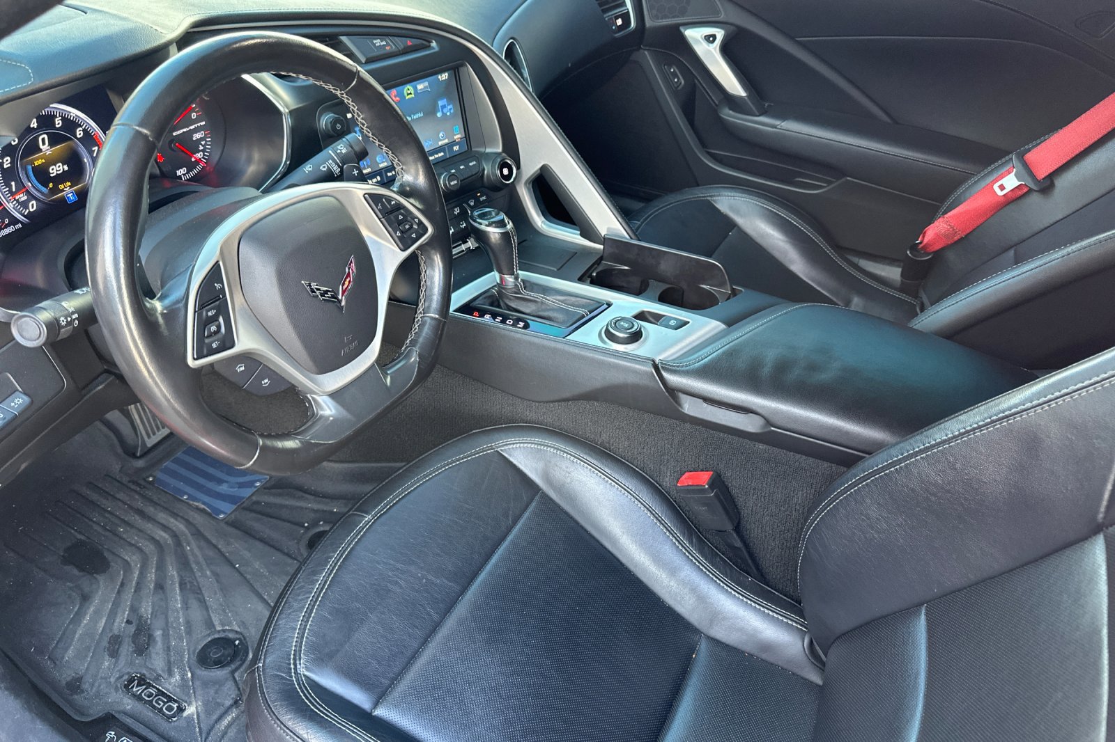 Used 2019 Chevrolet Corvette Grand Sport w/ Carbon Flash Badge Package image 10