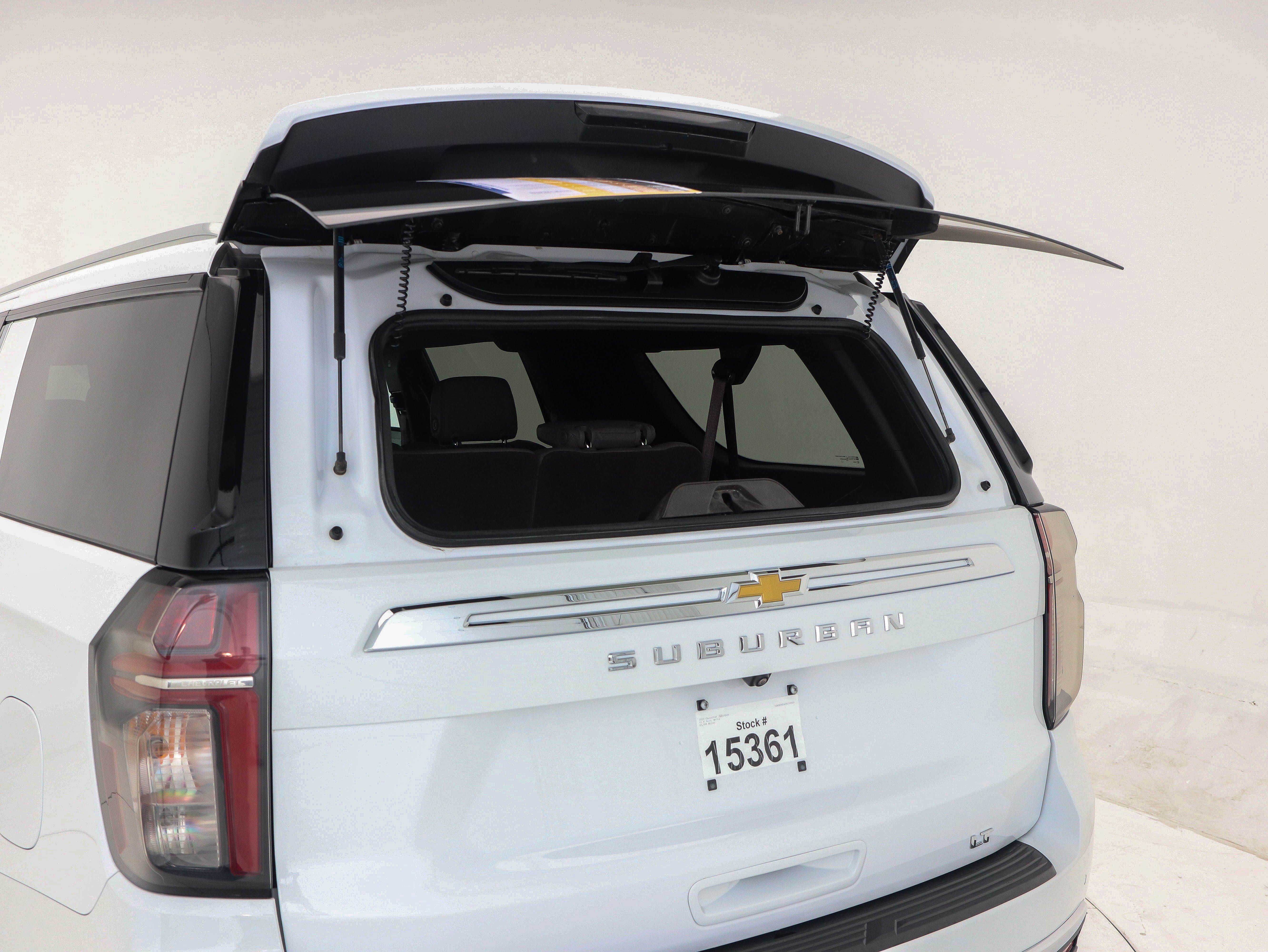 Used 2023 Chevrolet Suburban LT AWD/4WD image 11