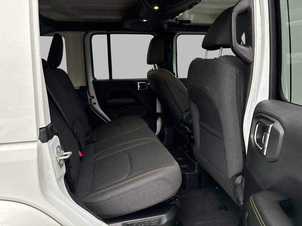 Certified 2025 Jeep Wrangler Unlimited Sahara w/ Safety Group image 10