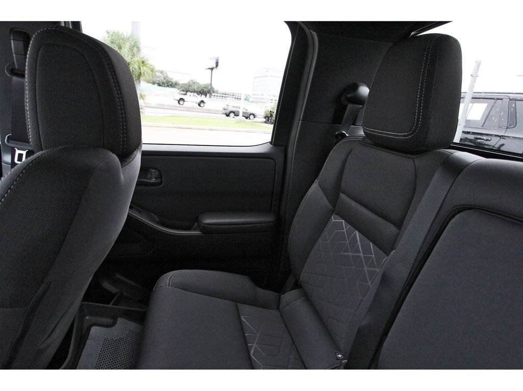 Certified 2026 Nissan Frontier SV w/ SV Convenience Package RWD image 10