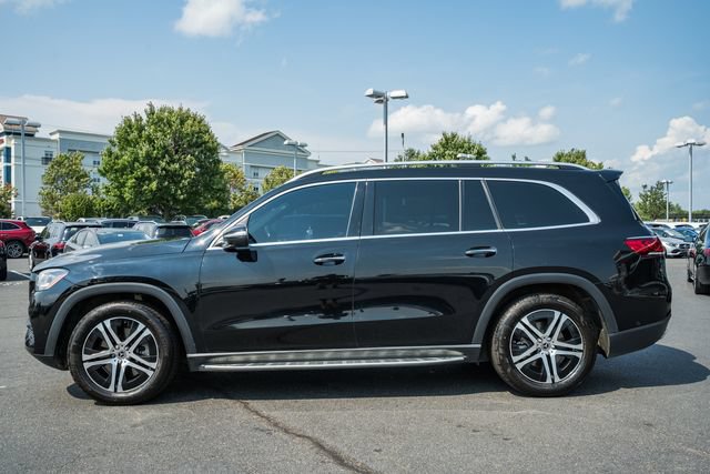Used 2021 Mercedes-Benz GLS 450 4MATIC image 4