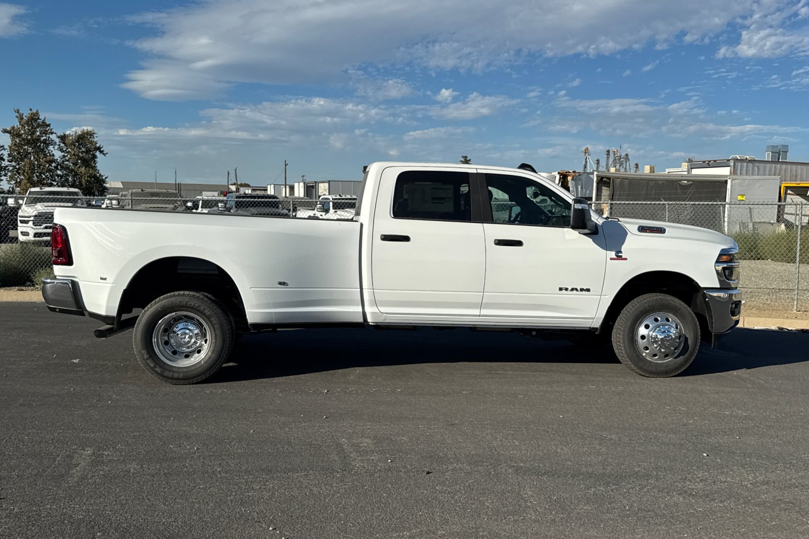 New 2027 RAM 3500 Big Horn AWD/4WD image 2
