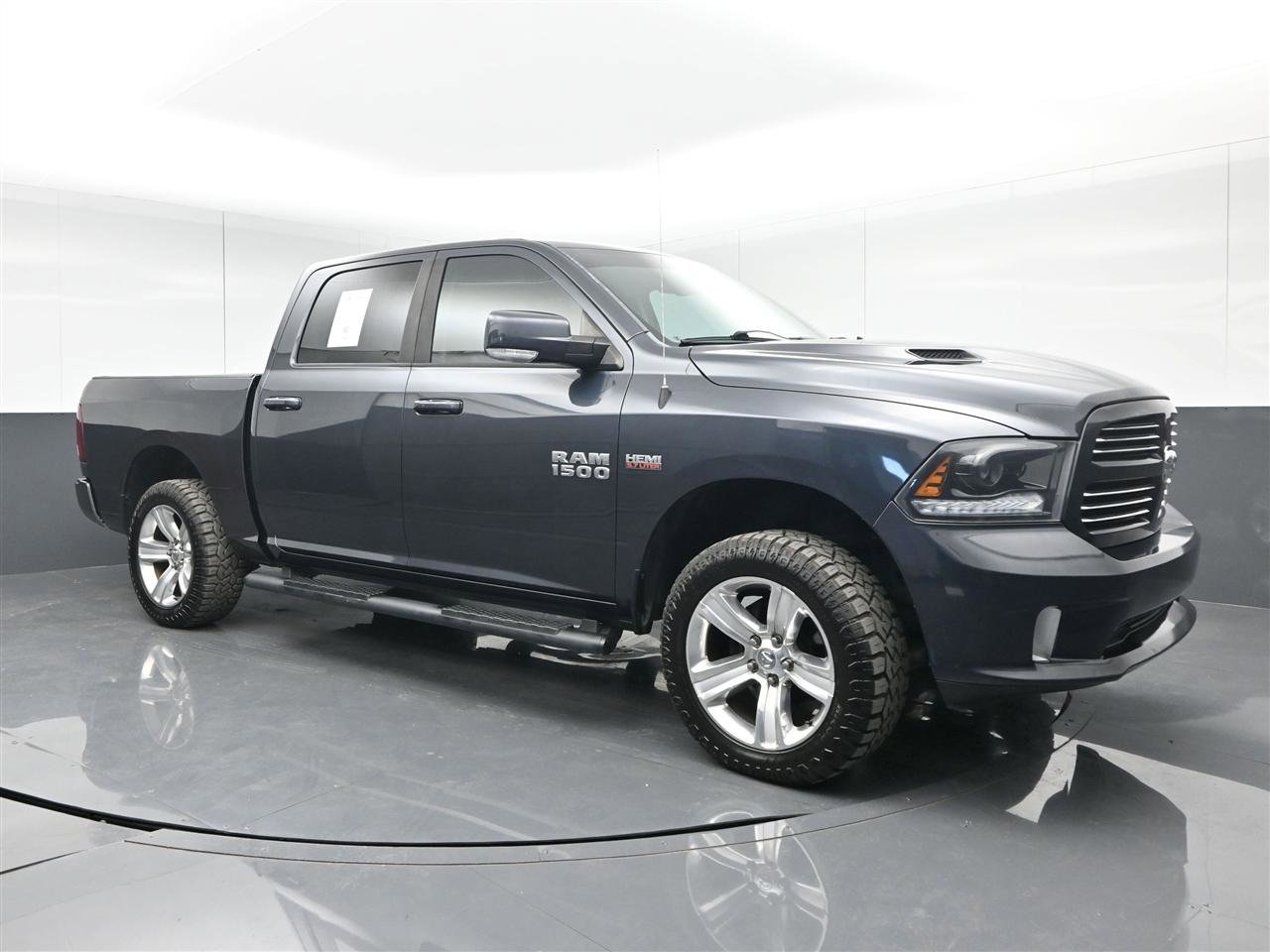 Used 2015 RAM 1500 Sport w/ Convenience Group AWD/4WD image 3