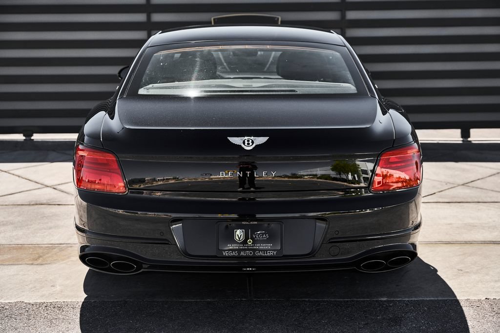 Used 2024 Bentley Flying Spur V8 AWD/4WD image 16