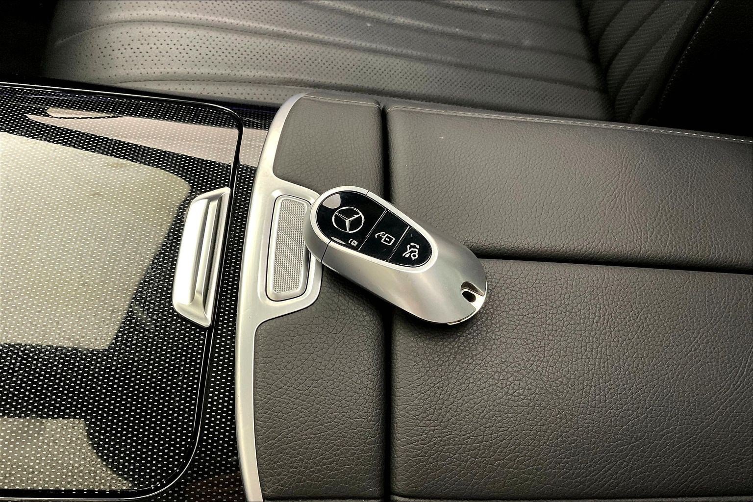 Certified 2023 Mercedes-Benz S 500 4MATIC w/ AMG Line image 35