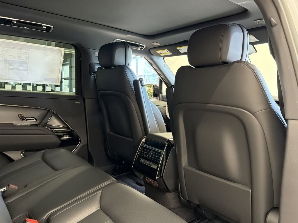 New 2026 Land Rover Range Rover Sport Dynamic SE image 14