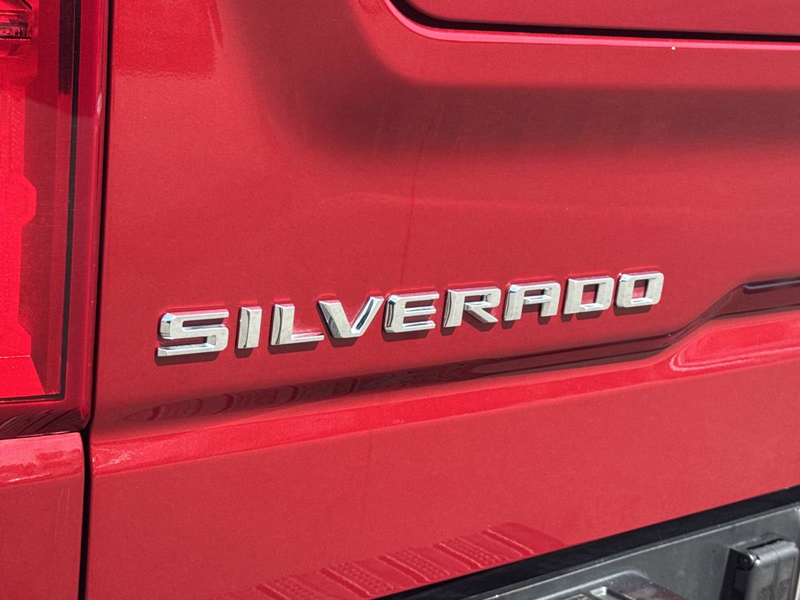 Used 2025 Chevrolet Silverado 1500 High Country w/ High Country Premium Package image 28