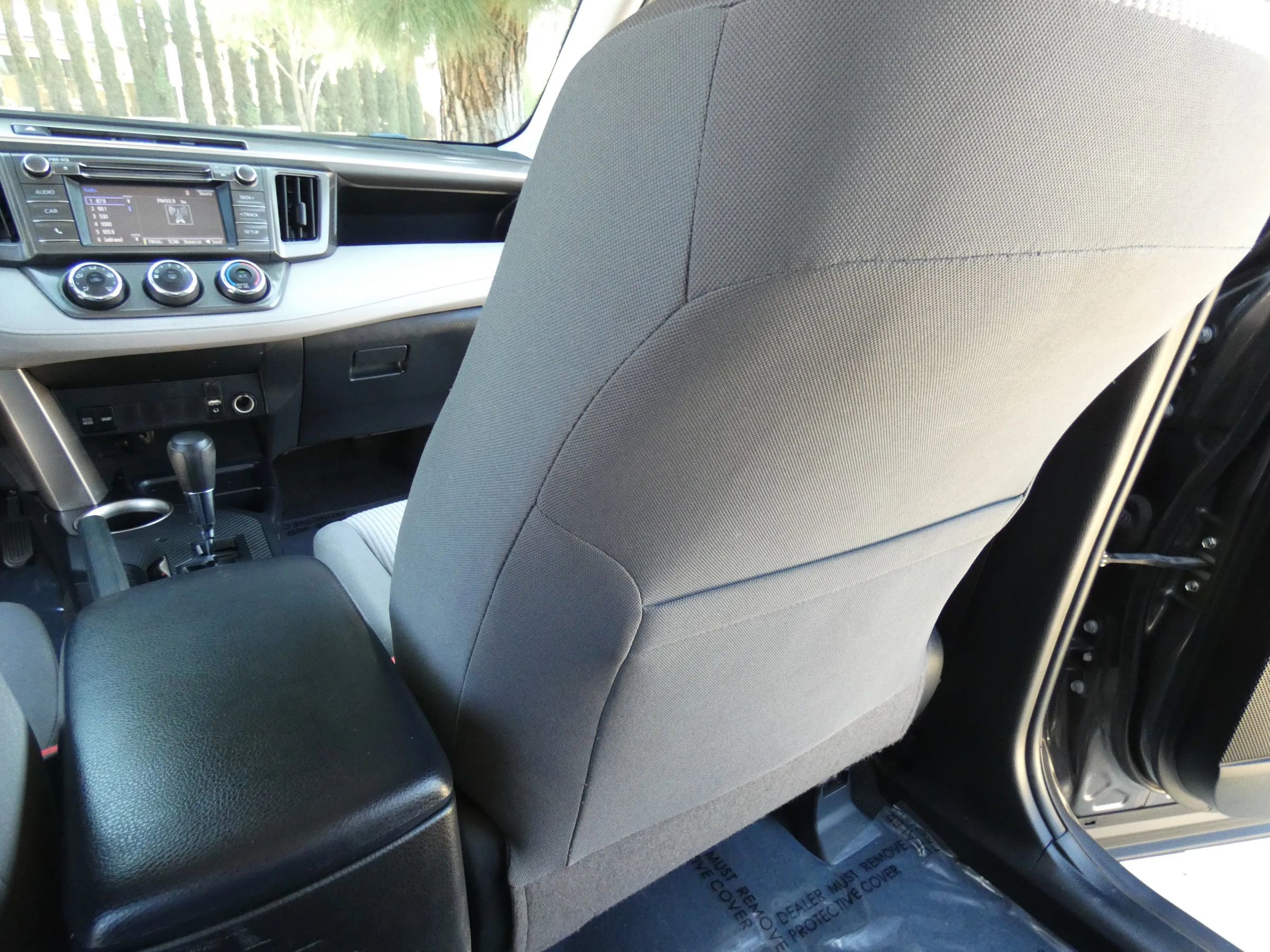 Used 2015 Toyota RAV4 LE image 45