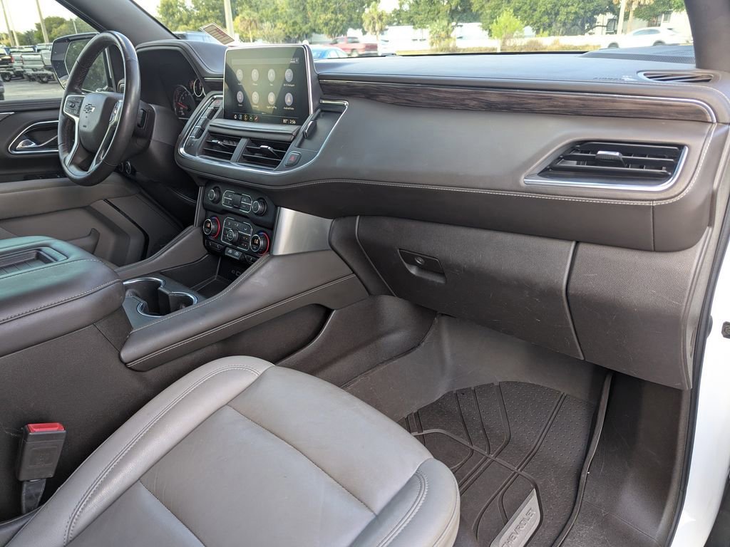 Certified 2021 Chevrolet Suburban Z71 w/ Luxury Package image 10