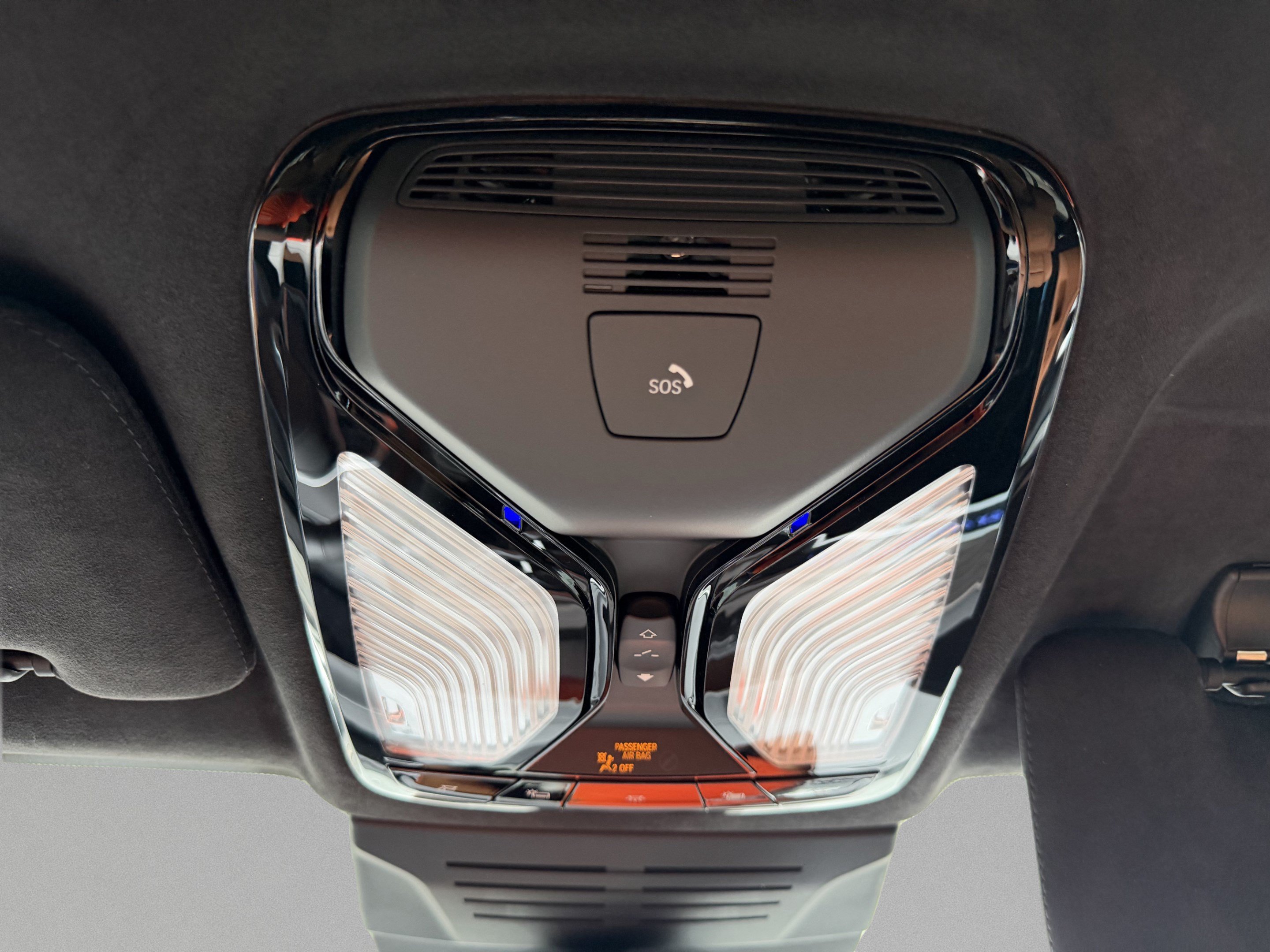 Used 2027 BMW X7 xDrive40i w/ M Sport Package AWD/4WD image 24