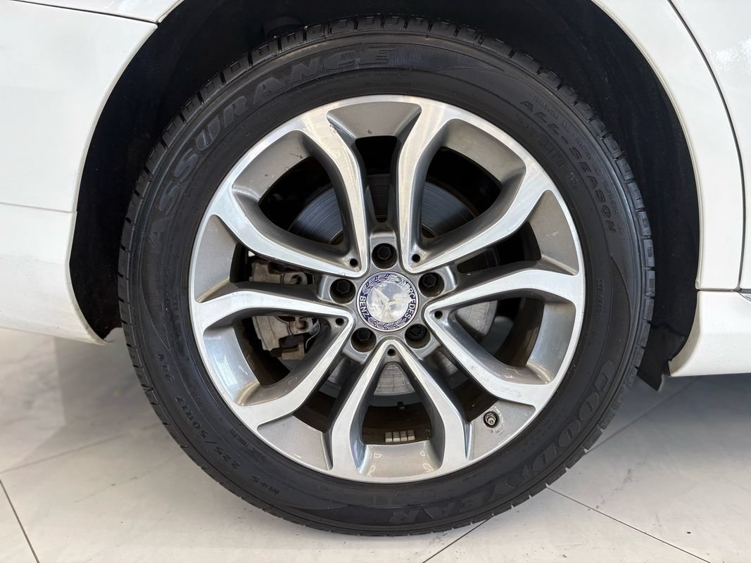 Used 2016 Mercedes-Benz C 300 4MATIC Sedan image 34