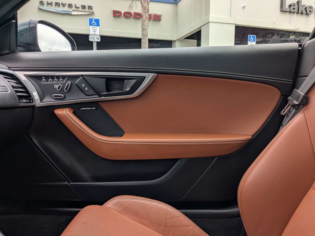 Used 2021 Jaguar F-TYPE Coupe RWD image 26