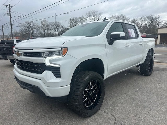 Used 2022 Chevrolet Silverado 1500 LT image 1