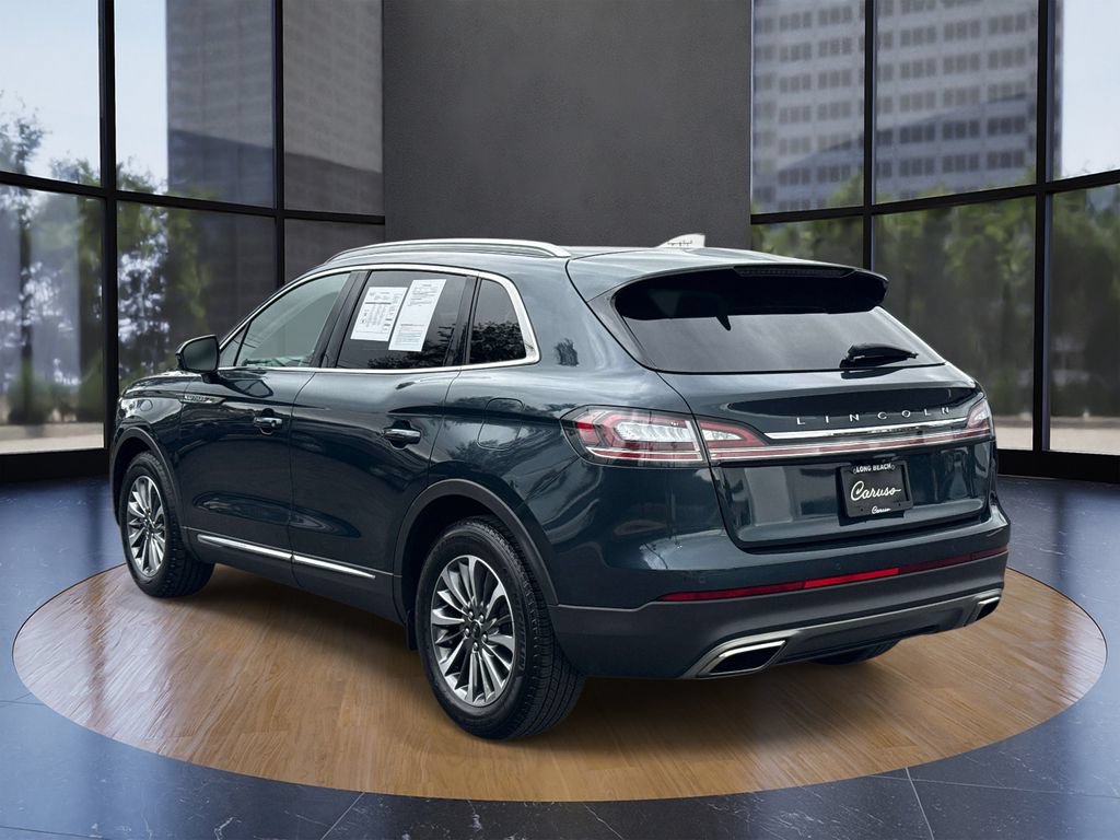 Certified 2023 Lincoln Nautilus Reserve w/ Luxury Package FWD image 4