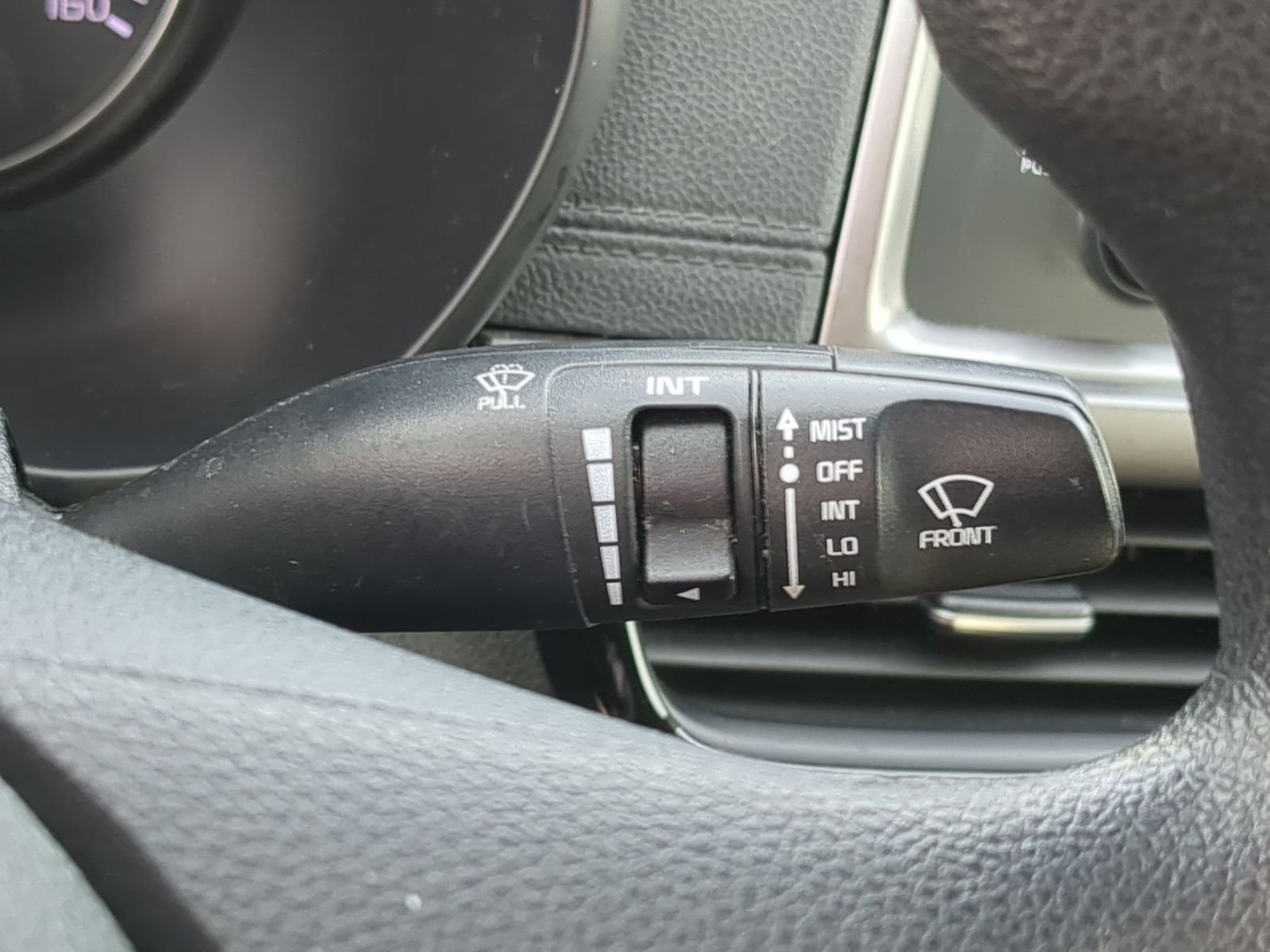 Used 2017 Kia Optima LX image 27