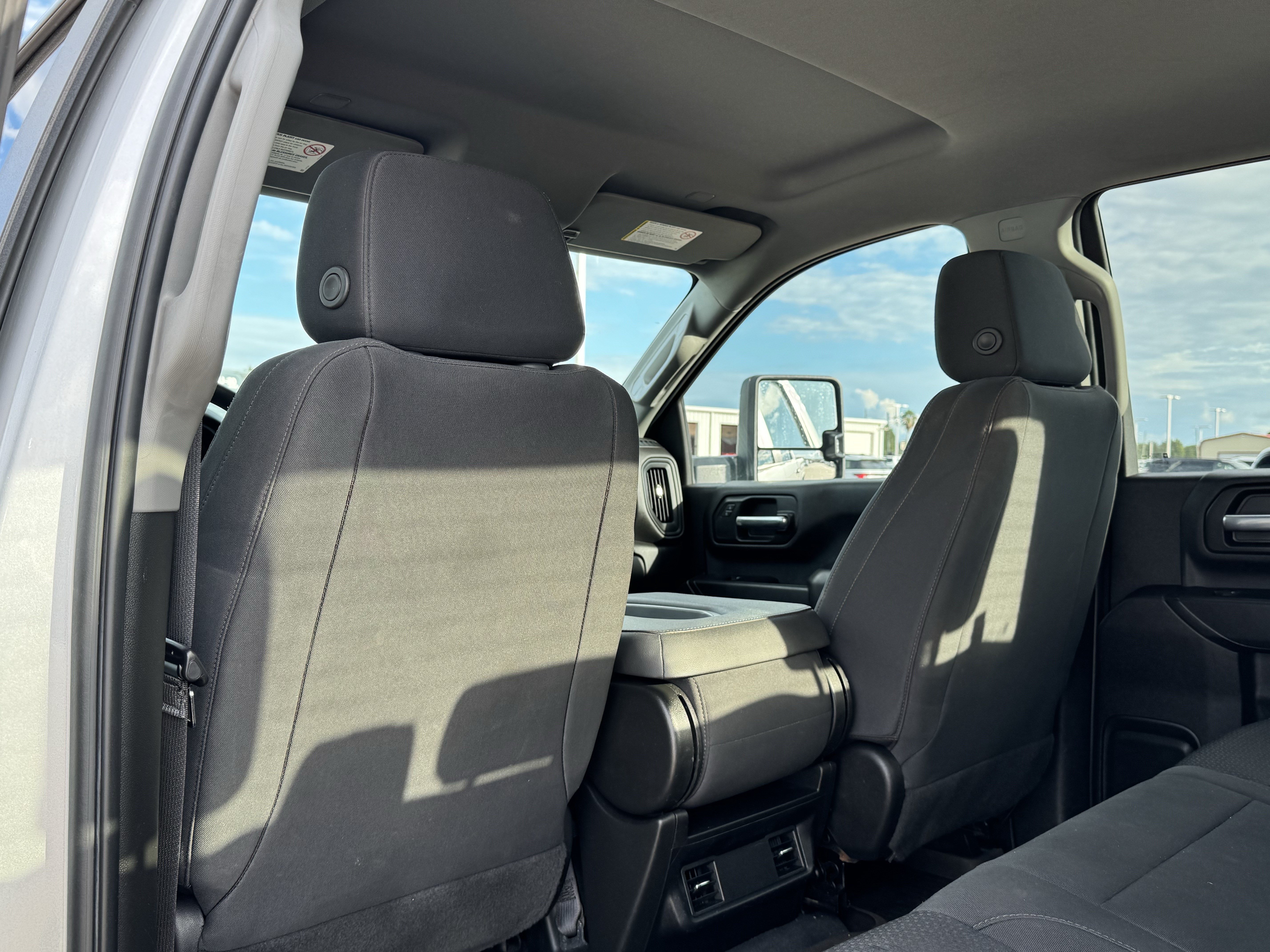 Used 2022 Chevrolet Silverado 2500 Custom w/ Custom Value Package AWD/4WD image 19