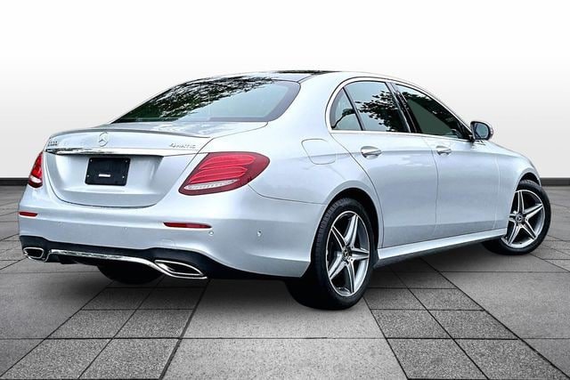Used 2019 Mercedes-Benz E 300 4MATIC image 6