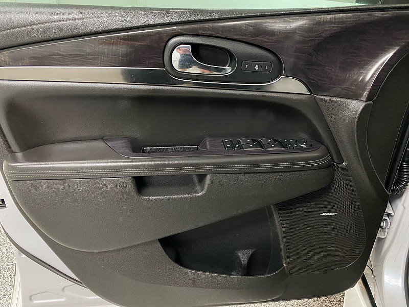 Used 2016 Buick Enclave Premium w/ Trailering Package image 9