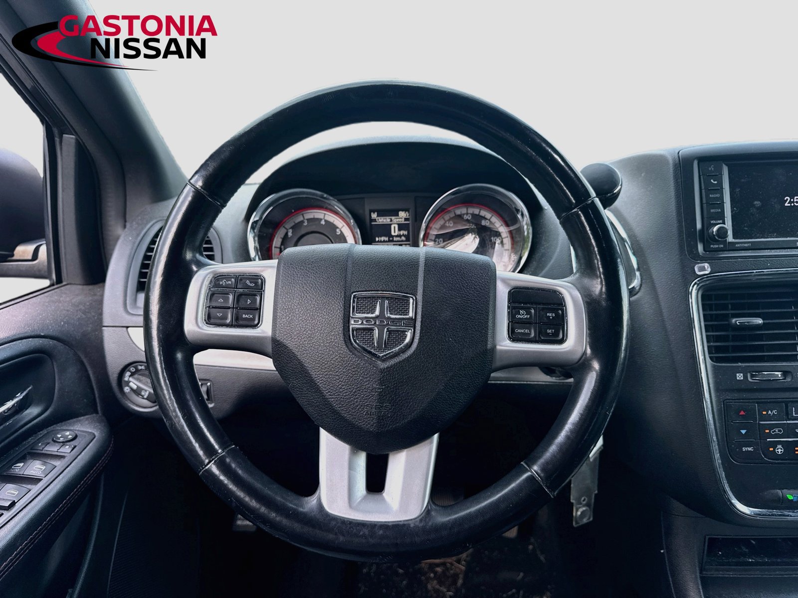 Used 2019 Dodge Grand Caravan GT FWD image 30