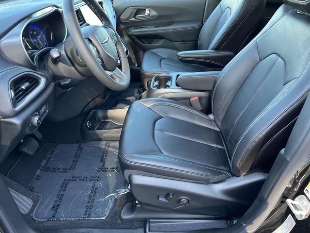 New 2026 Chrysler Pacifica Select FWD image 23