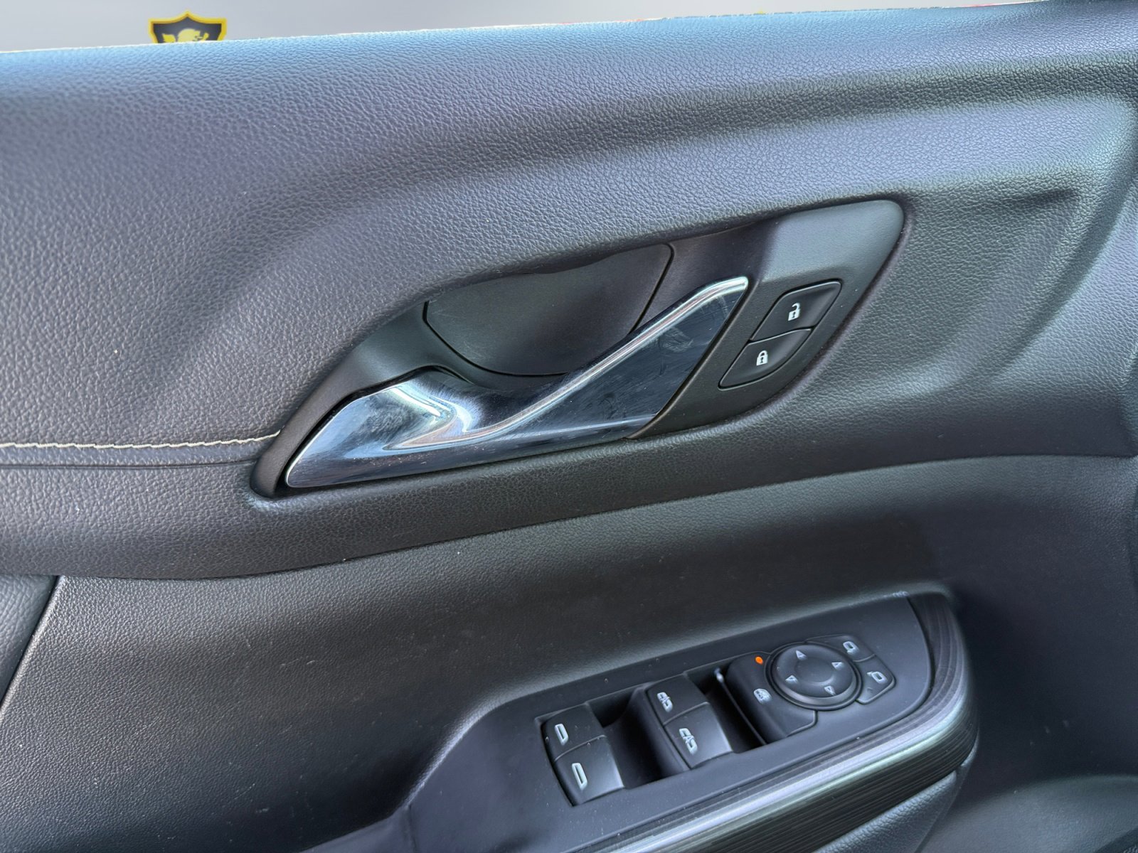 Used 2023 GMC Acadia SLT image 14