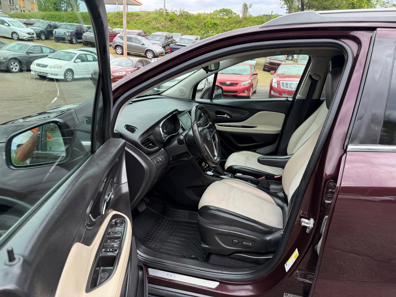 Used 2018 Buick Encore Sport Touring w/ Safety Package FWD image 13