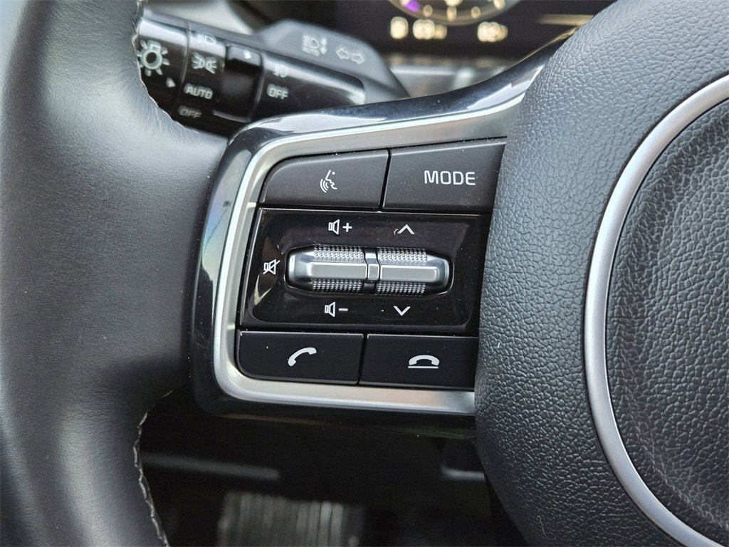 Used 2023 Kia Sorento SX image 36