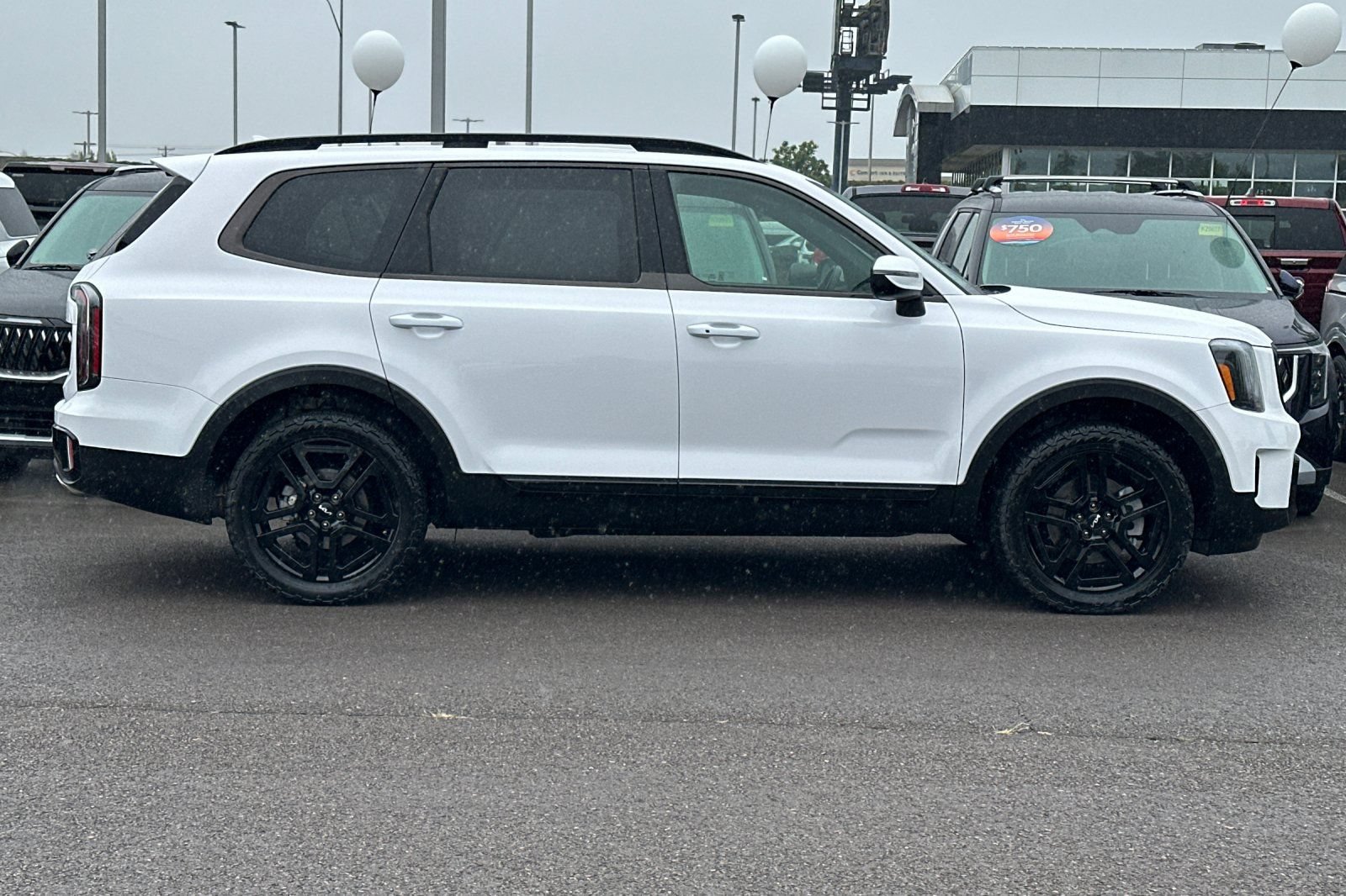 Certified 2024 Kia Telluride EX X-Line AWD/4WD image 3