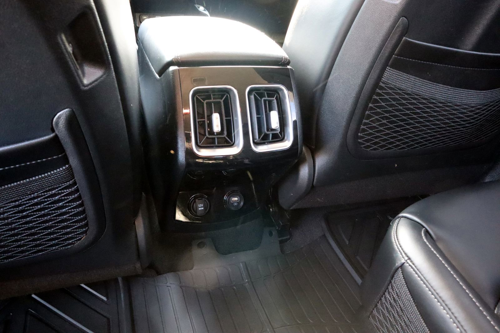 Used 2022 Kia Sorento SX image 22