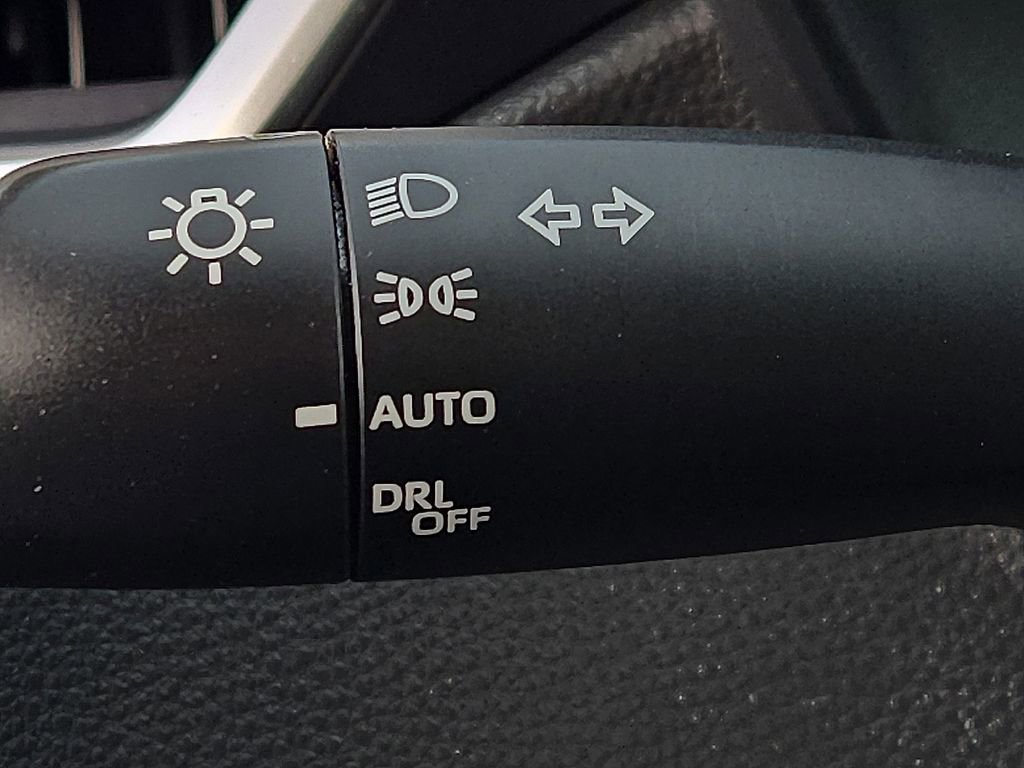 Used 2022 Toyota Corolla LE image 18