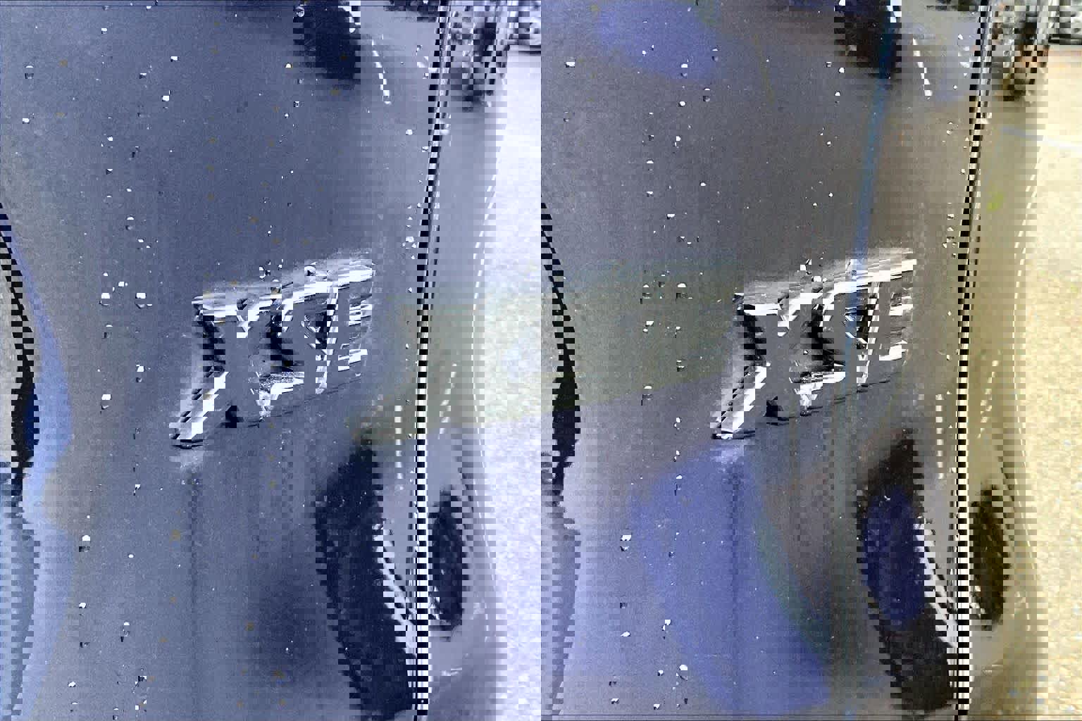 Used 2021 Toyota RAV4 XSE w/ Weather Package image 9