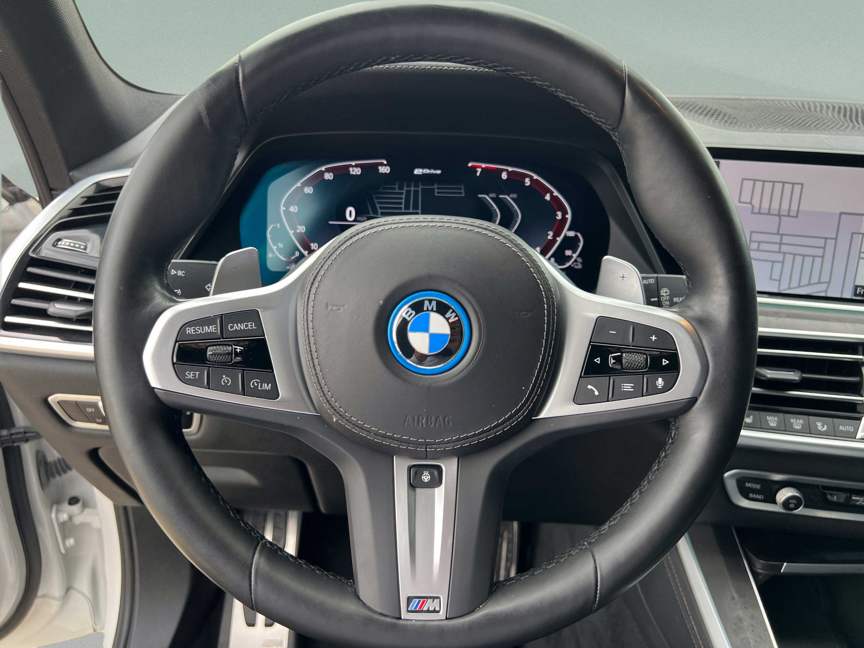 Used 2022 BMW X5 xDrive45e w/ M Sport Package AWD/4WD image 10