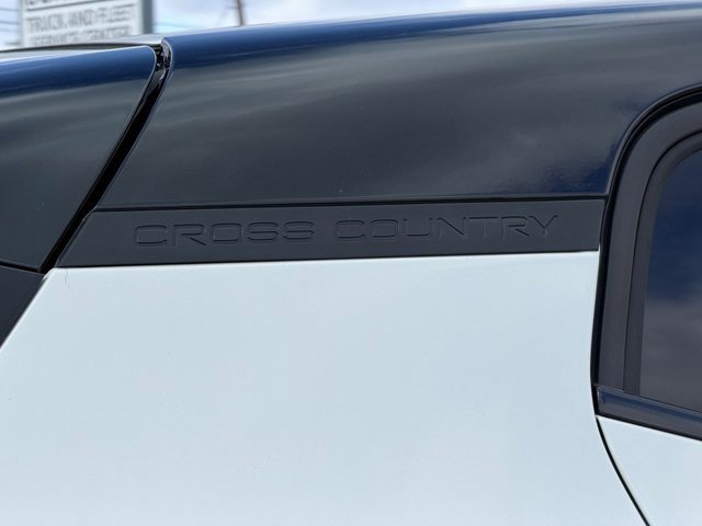 New 2026 Volvo EX30 Cross Country Ultra image 8