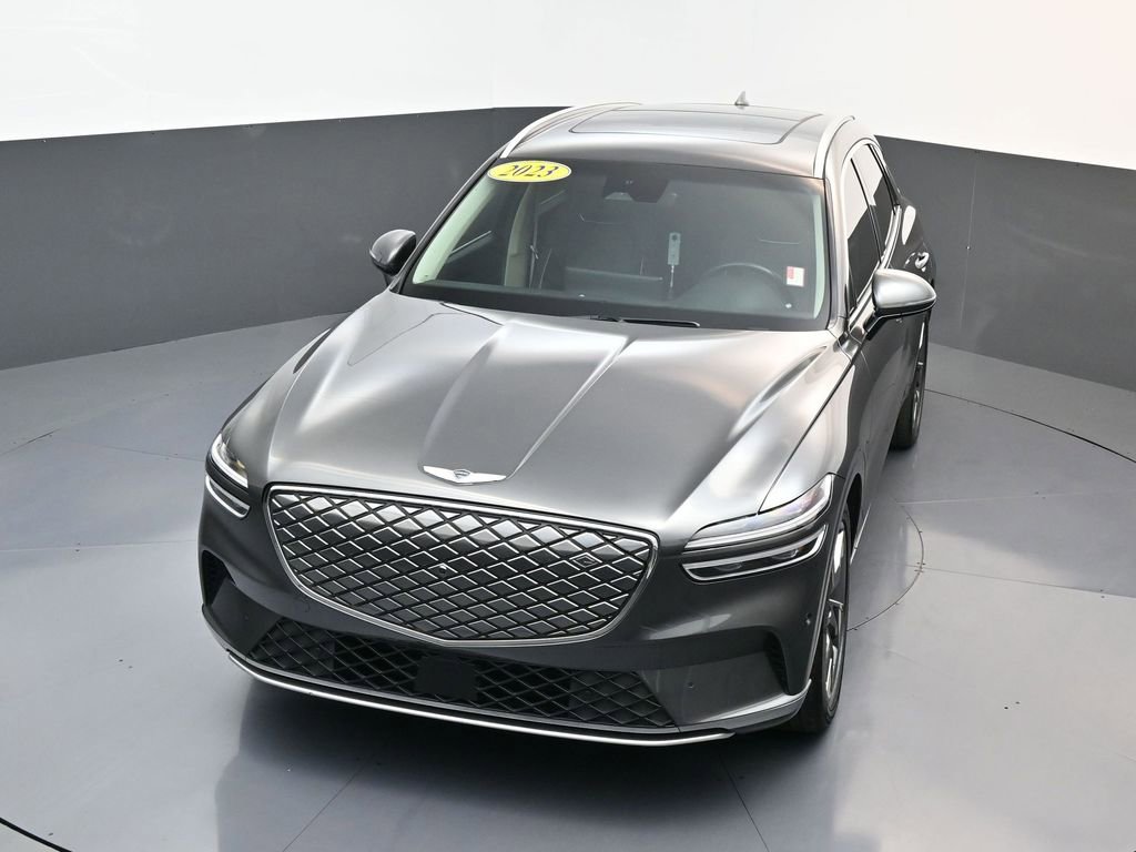 Used 2023 Genesis Electrified GV70 Advanced image 21