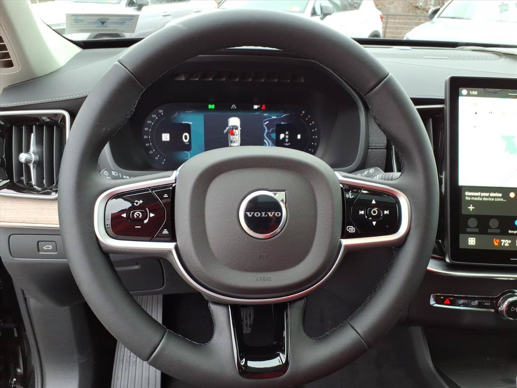 Used 2026 Volvo XC90 B6 Plus w/ Protection Package AWD/4WD image 14